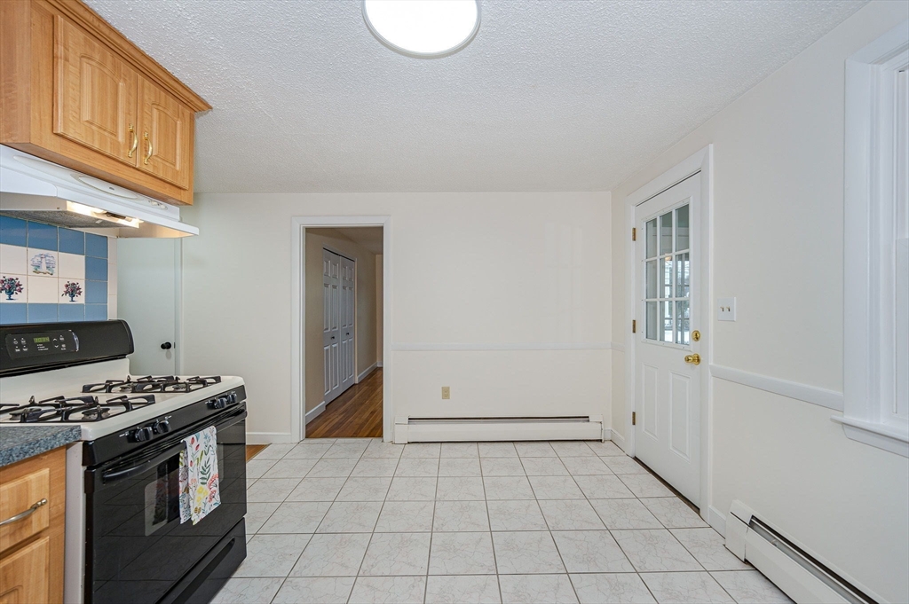 19 Hillcrest Road Burlington, MA 01803 - Photo 7 of 42 Gallery Image 7