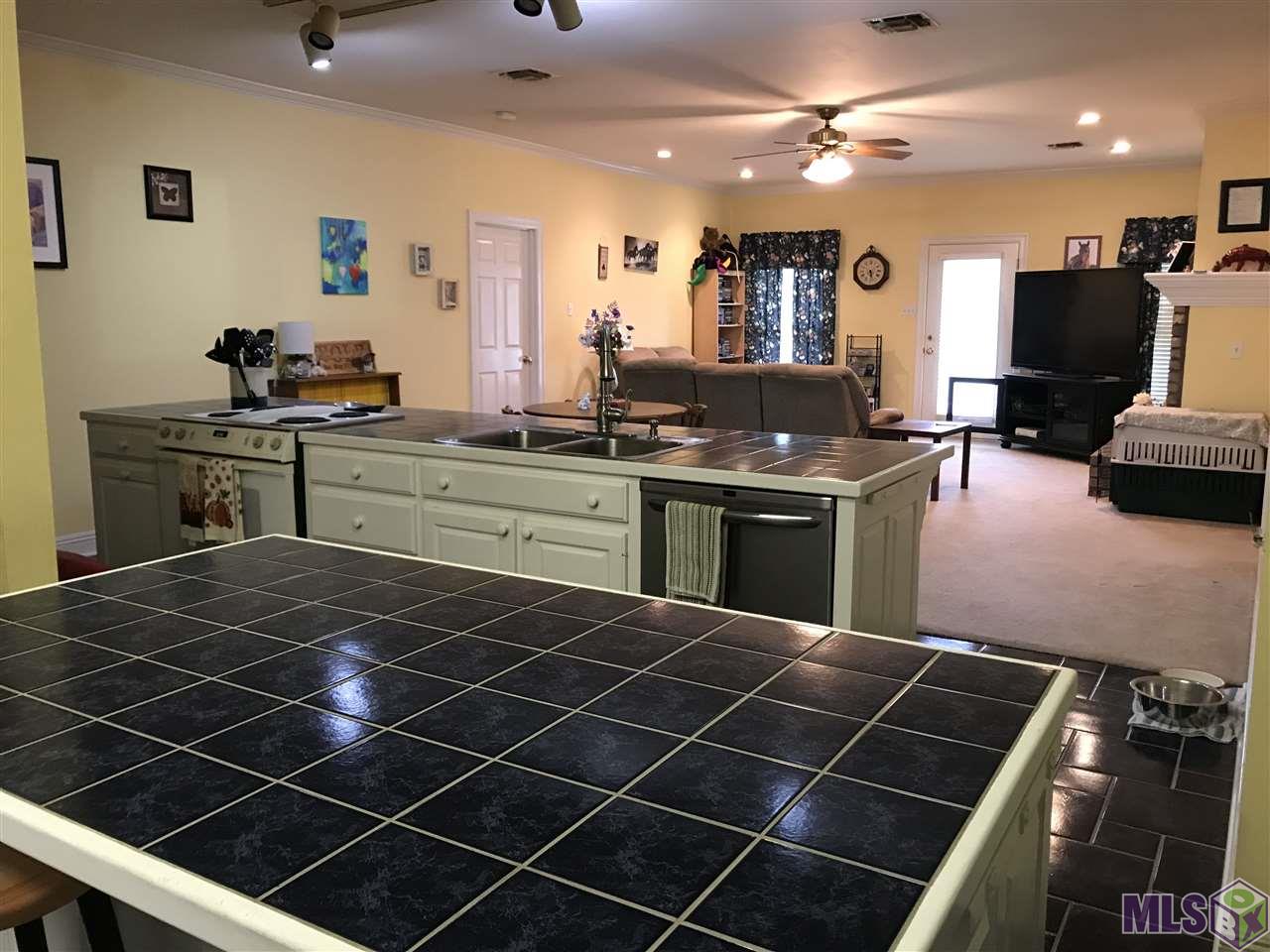 24060 Edwards Road Zachary, LA 70791 - Photo 8 of 25 Kitchen island