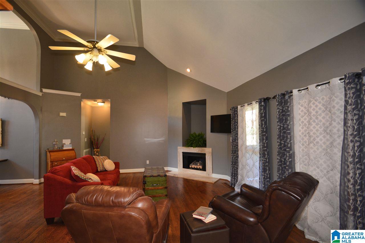 613 Meadow Ridge Drive Birmingham, AL 35242 - Photo 13 of 40