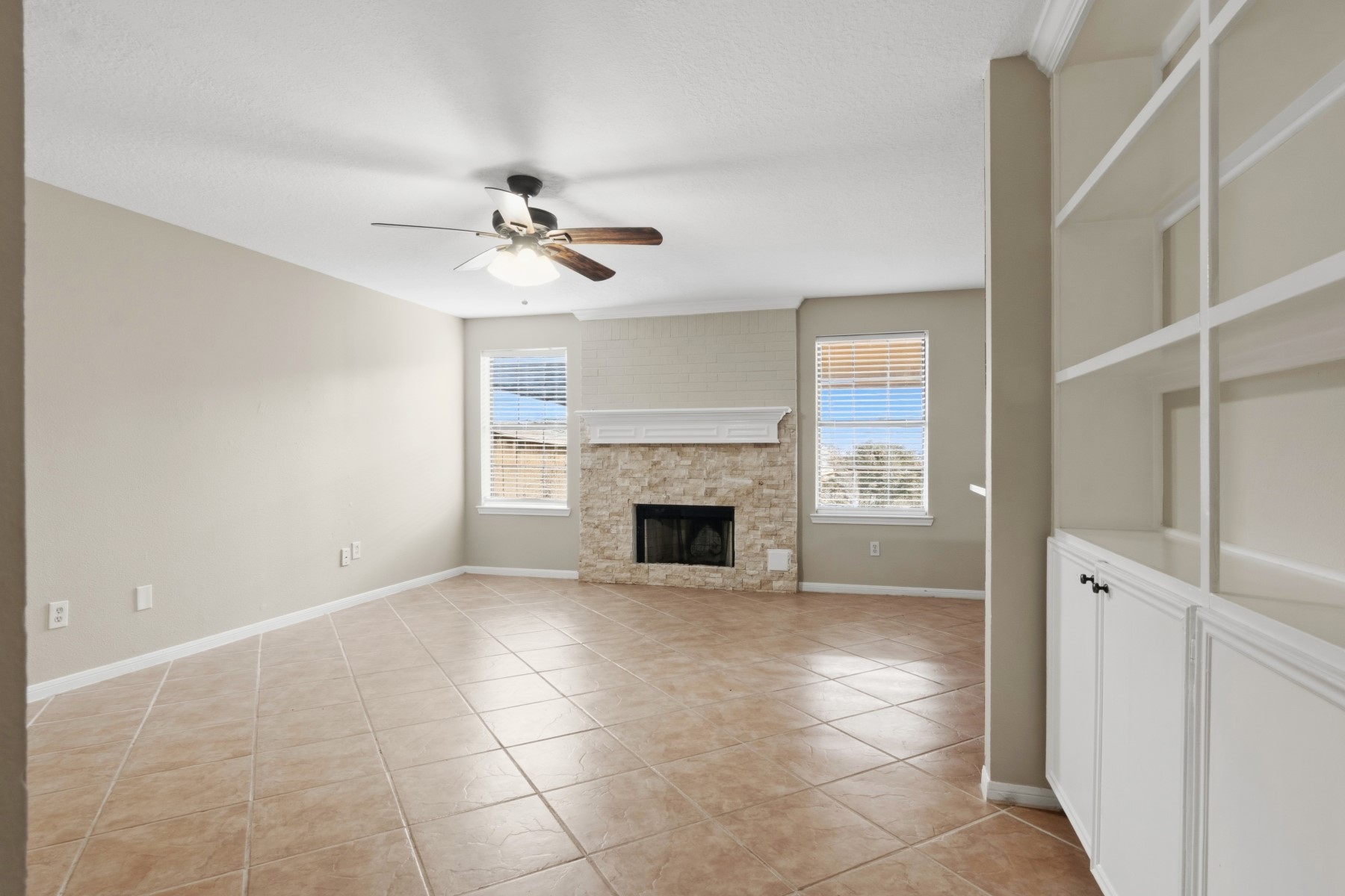 8606 Prima Street Houston, TX 77083 - Photo 6 of 24