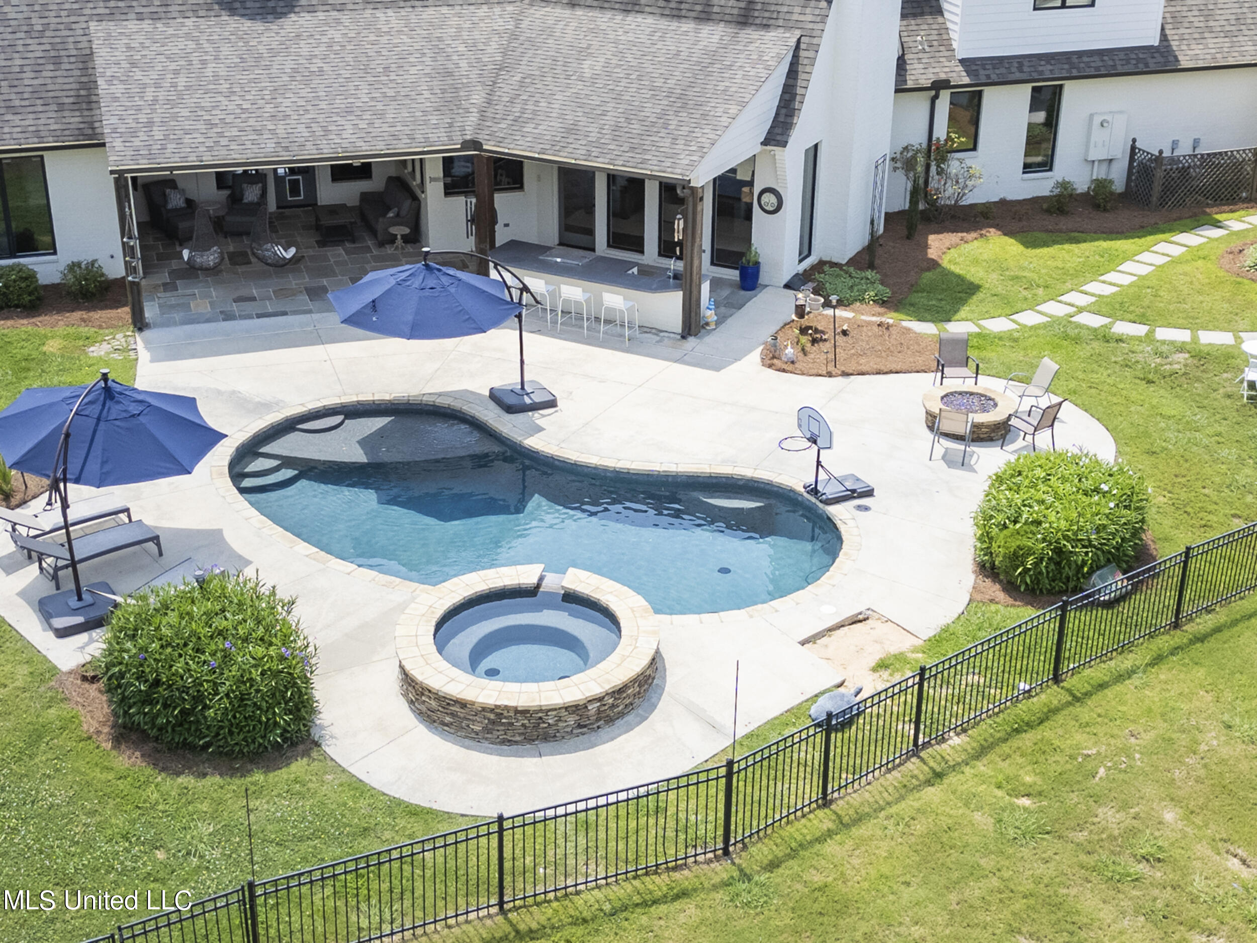 107 Northridge Road Madison, MS 39110 - Photo 43 of 62 13_107 northridge drone final-9