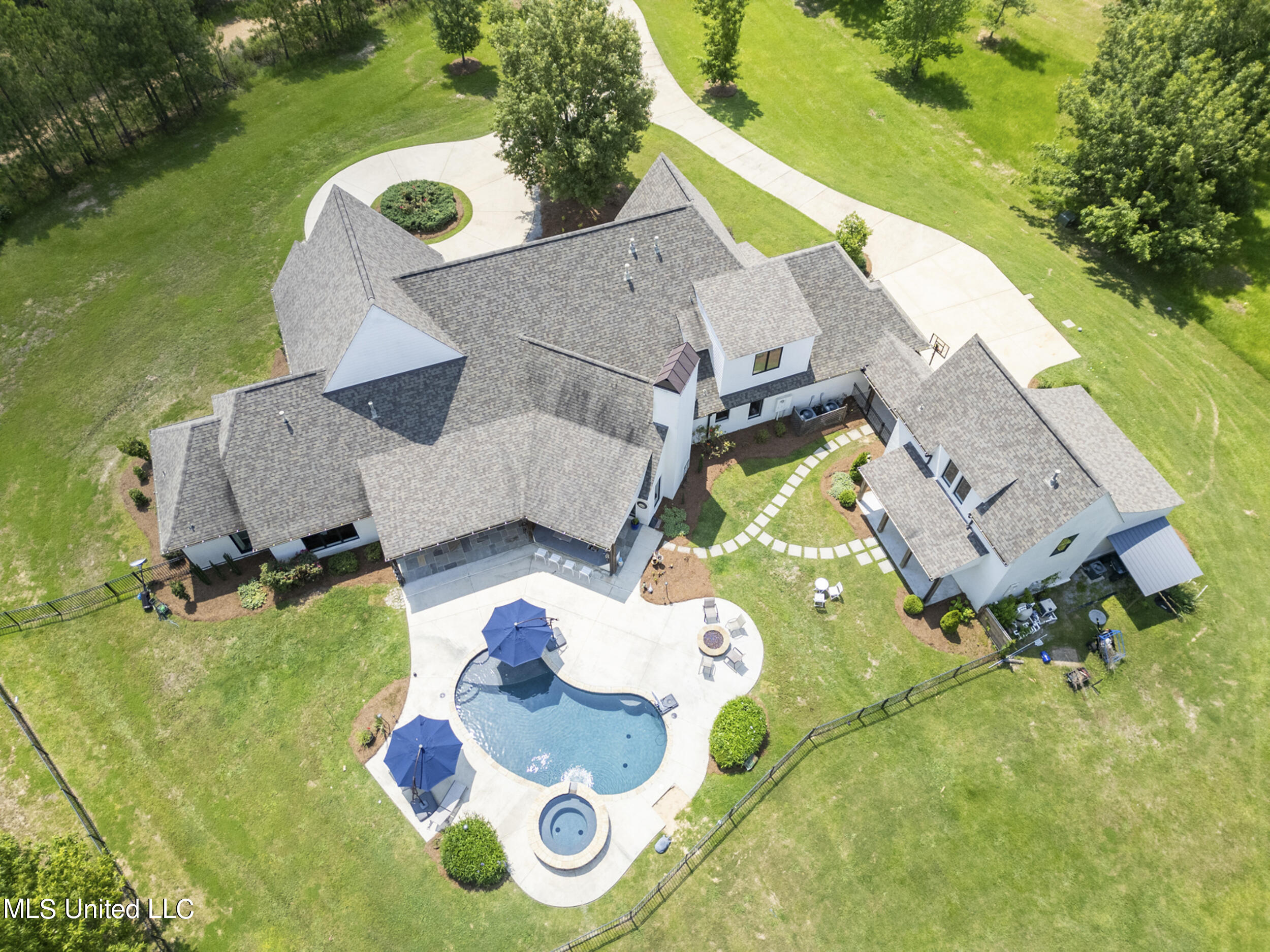 107 Northridge Road Madison, MS 39110 - Photo 44 of 62 12_107 northridge drone final-8