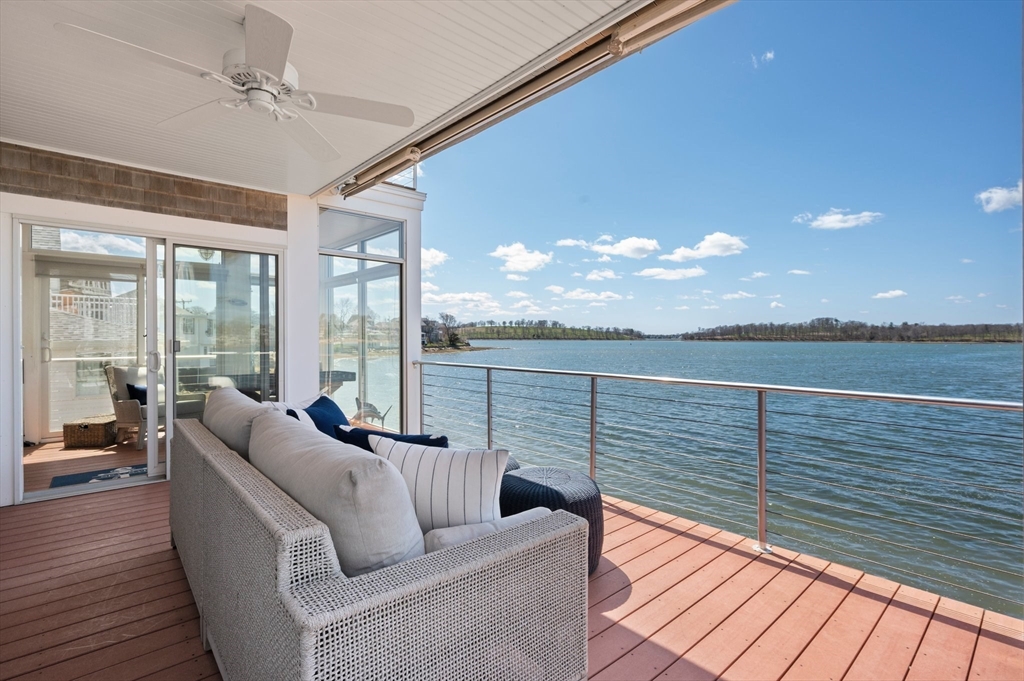 87 Bay Street Hull, MA 02045 - Photo 21 of 30 a living room with furniture