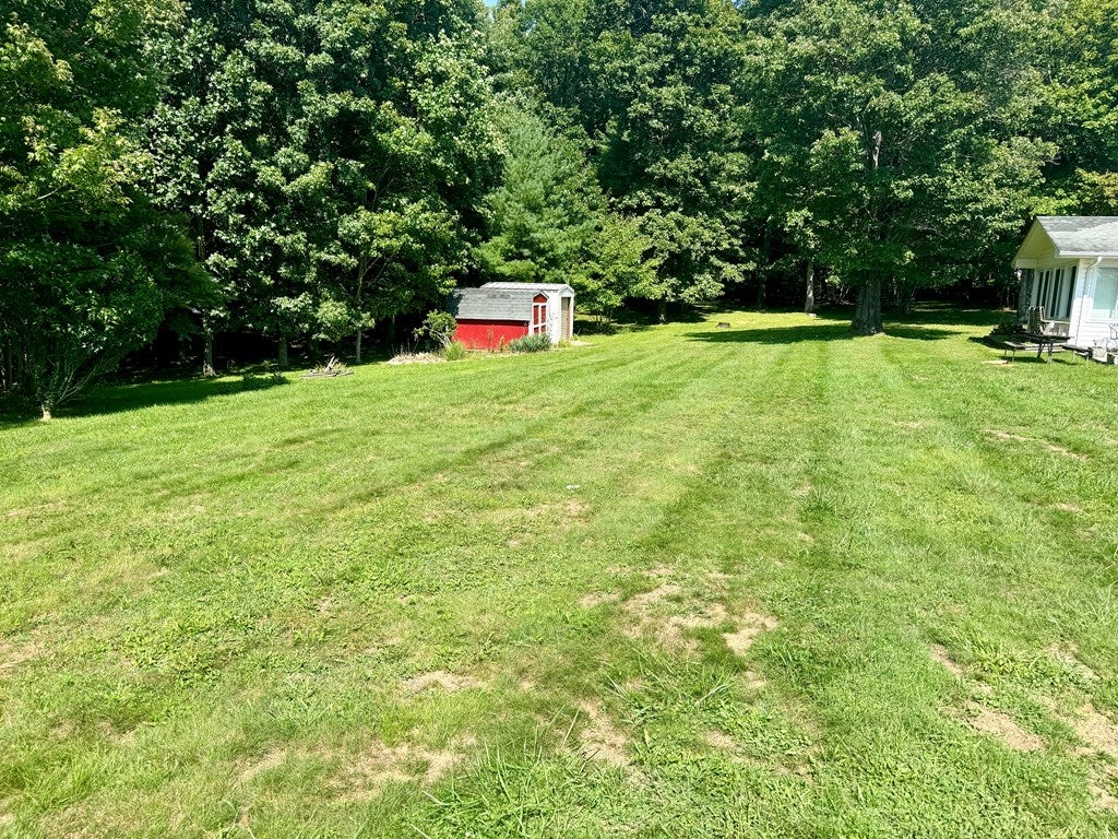 707 Cranberry Road Galax, VA 24333 - Photo 34 of 34 Gallery Image 34