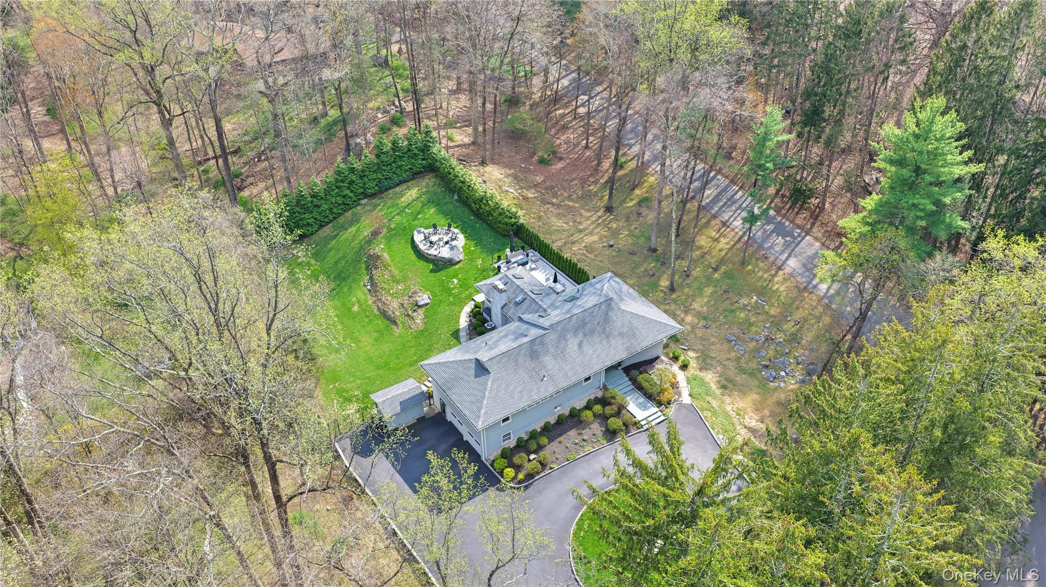 53 Windmill Road Armonk, NY 10504 - Photo 29 of 37