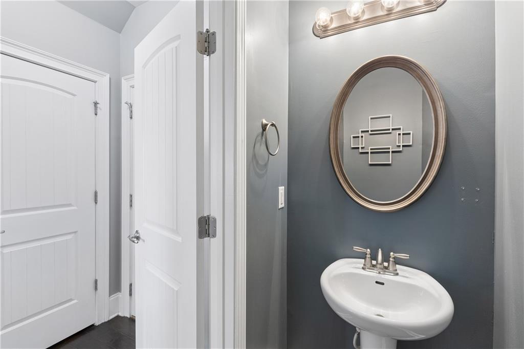 2854 Jordan Oaks Lane Decatur, GA 30033 - Photo 17 of 39