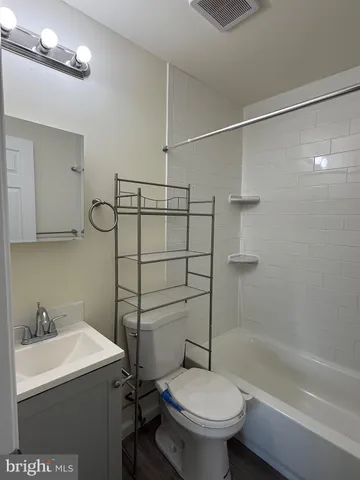 $995 | 14 1/2 Verdi Circle, Newark, DE 19702