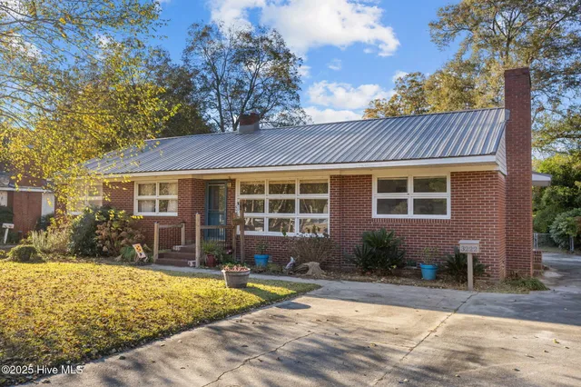 $195,000 | 3222 North Contentnea Street, Farmville, NC 27828