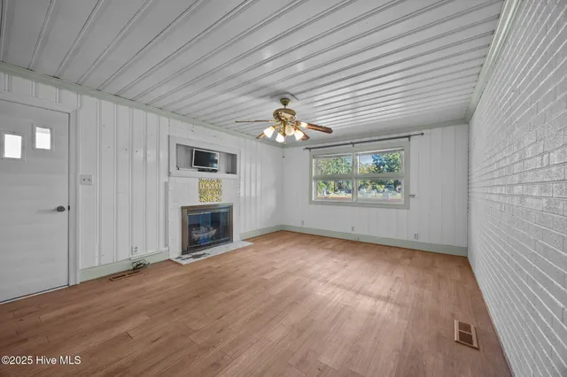 $195,000 | 3222 North Contentnea Street, Farmville, NC 27828