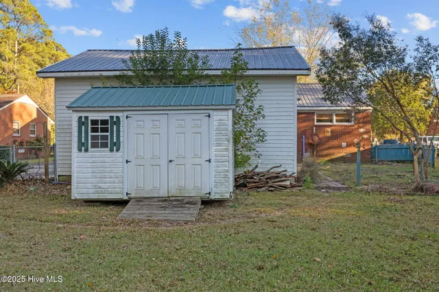 $195,000 | 3222 North Contentnea Street, Farmville, NC 27828