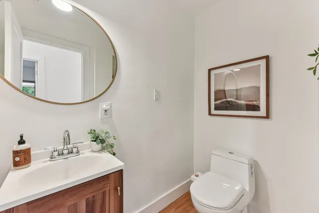 $1,050,000 | 1101 Manlove Street, Austin, TX 78741