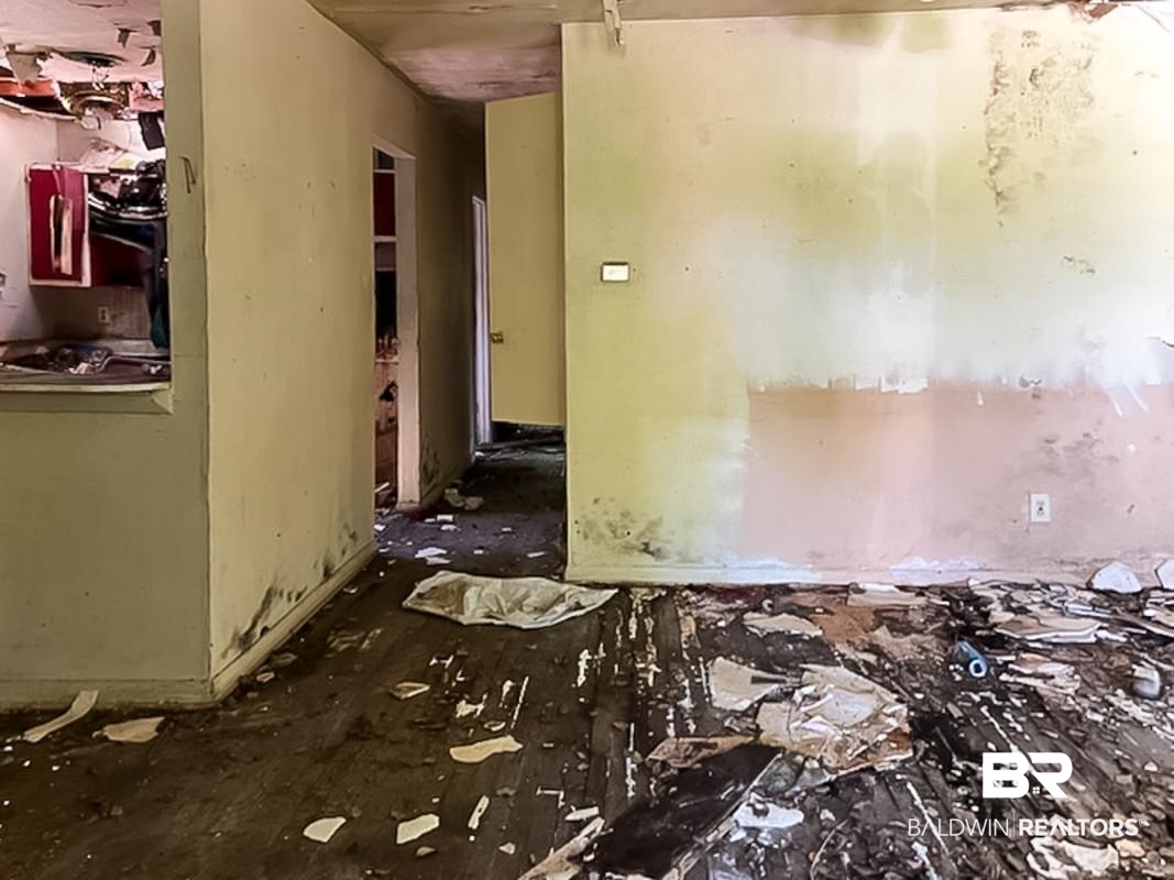 1603 Wexford Street Mobile, AL 36605 - Photo 7 of 10 Interior space