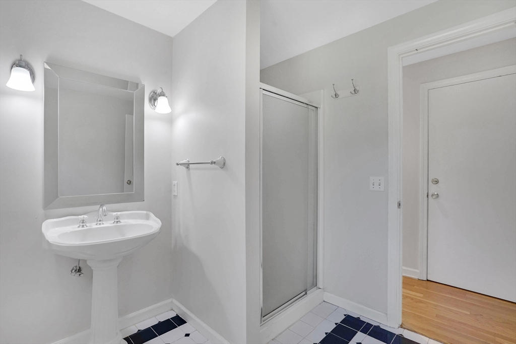 990 Frank Smith Road Longmeadow, MA 01106 - Photo 17 of 42
