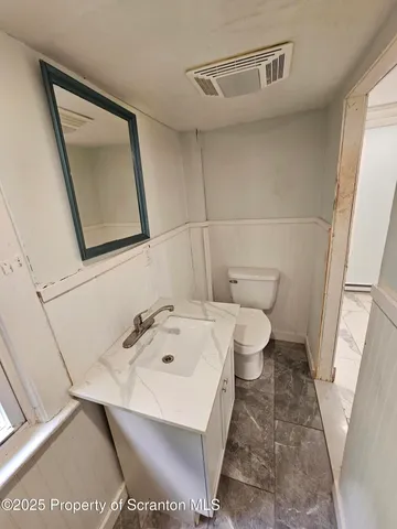 a room with a washing machine