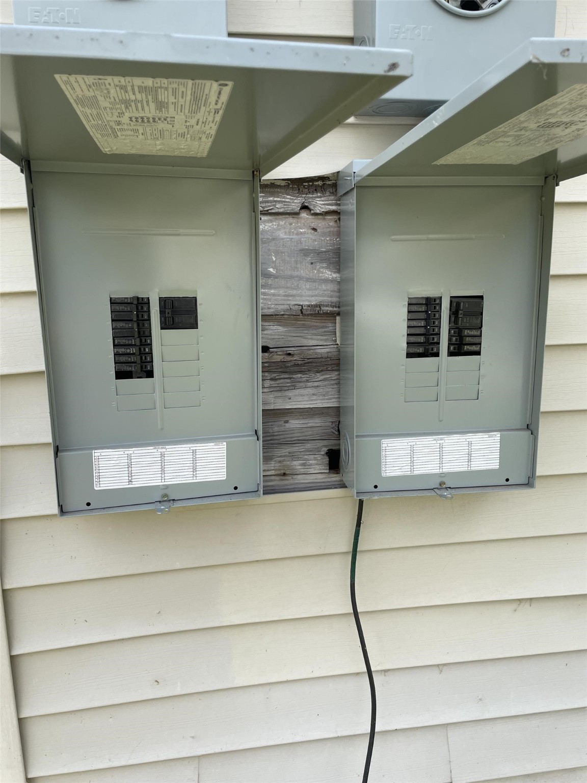 301 Connecticut Street Houston, TX 77029 - Photo 21 of 24 a picture of a door of the house