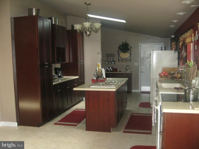 372 Castleton View Road Castleton, VA 22716 - Photo 6 of 28 Kitchen view 3