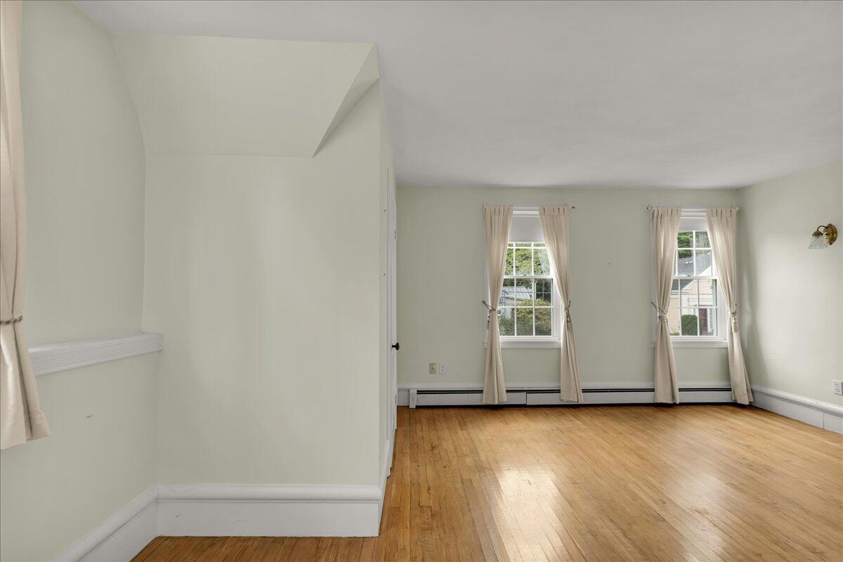 92 Cedar Street Belfast, ME 04915 - Photo 33 of 89 33-92 Cedar St. (33 of 97)