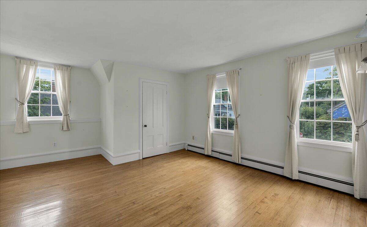 92 Cedar Street Belfast, ME 04915 - Photo 36 of 89 36-92 Cedar St. (36 of 97)