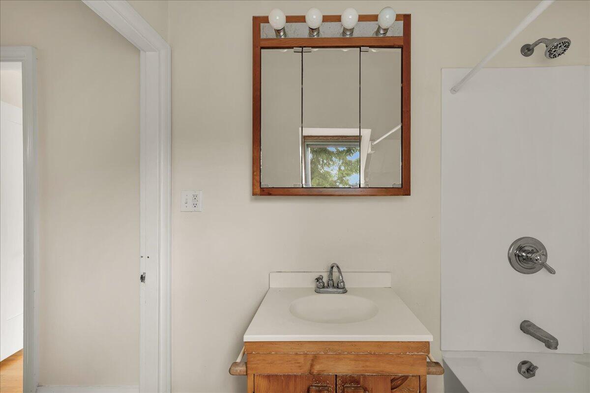 92 Cedar Street Belfast, ME 04915 - Photo 38 of 89 38-92 Cedar St. (38 of 97)