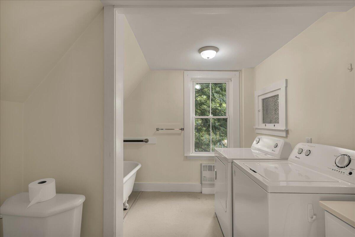 92 Cedar Street Belfast, ME 04915 - Photo 53 of 89 53-92 Cedar St. (56 of 97)