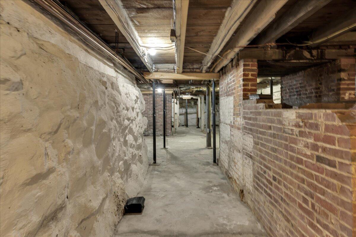 92 Cedar Street Belfast, ME 04915 - Photo 66 of 89 66-92 Cedar St. (43 of 97)