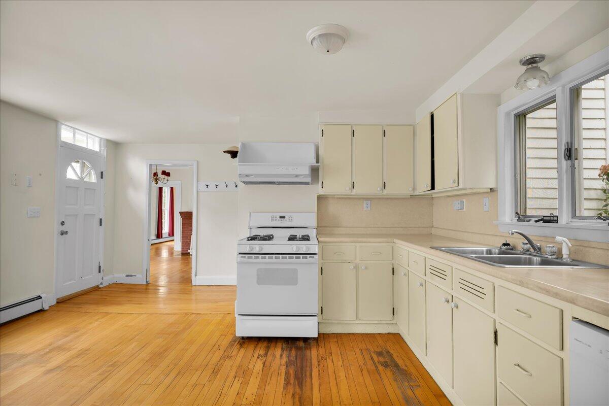 92 Cedar Street Belfast, ME 04915 - Photo 7 of 89 20-92 Cedar St. (20 of 97)