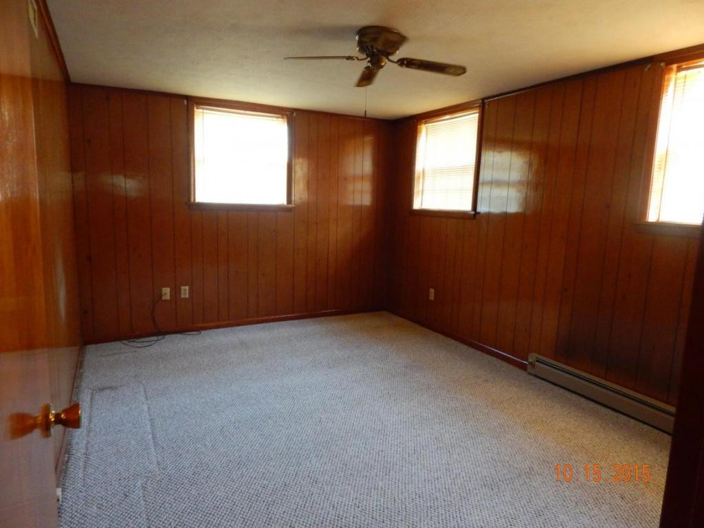 5024 Boss Road Kingsport, TN 37664 - Photo 16 of 24 downstairs den