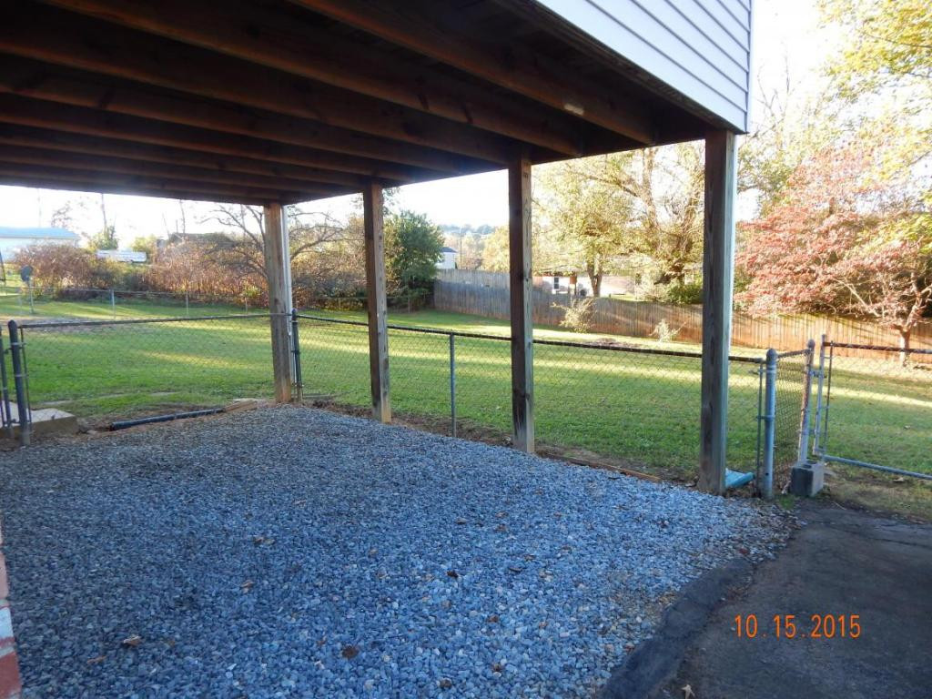 5024 Boss Road Kingsport, TN 37664 - Photo 22 of 24 view of backyard
