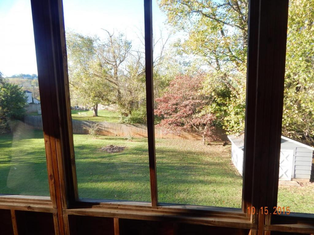 5024 Boss Road Kingsport, TN 37664 - Photo 5 of 24 view of backyard from porch