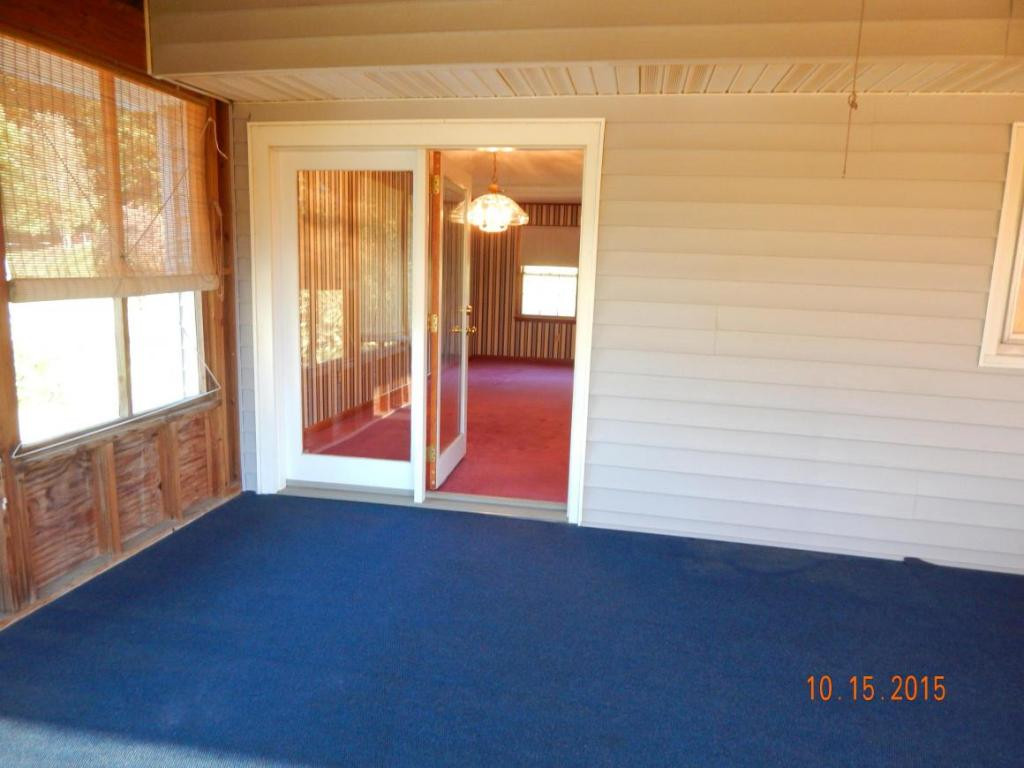 5024 Boss Road Kingsport, TN 37664 - Photo 8 of 24 dining room from porch