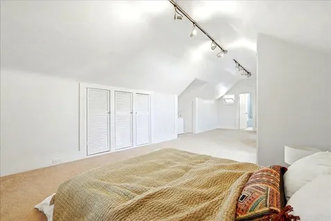 $1,100,000 | 110 West Lewis Street, San Diego, CA 92103