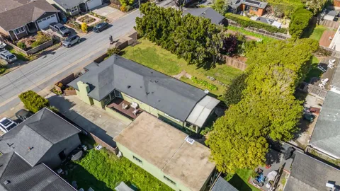 $1,535,000 | 414 Vermont Avenue, Moss Beach, CA 94038