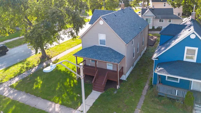 a view of multiple house