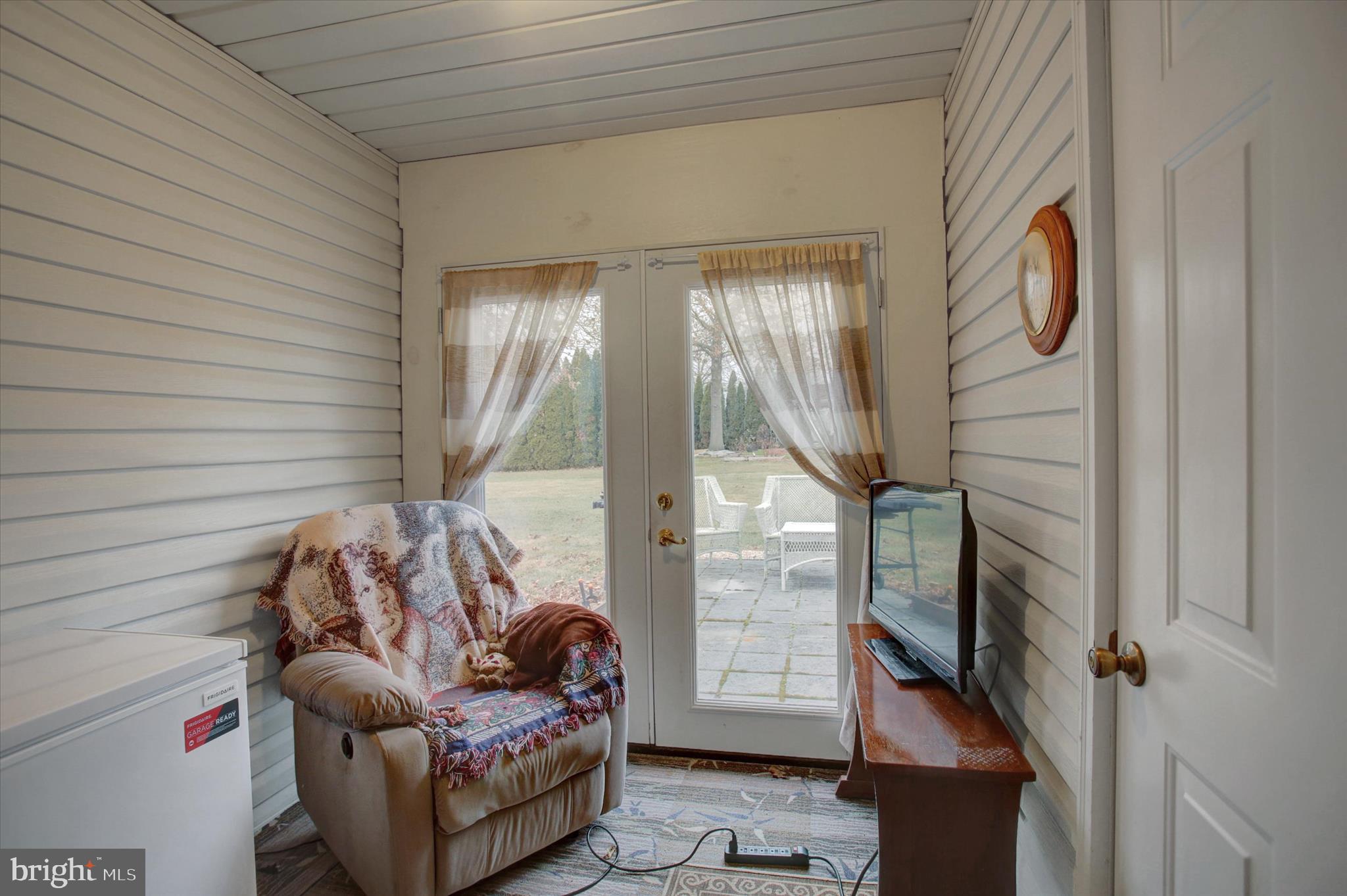 227 Minnich Road Chambersburg, PA 17201 - Photo 23 of 29 a living room with furniture and a window