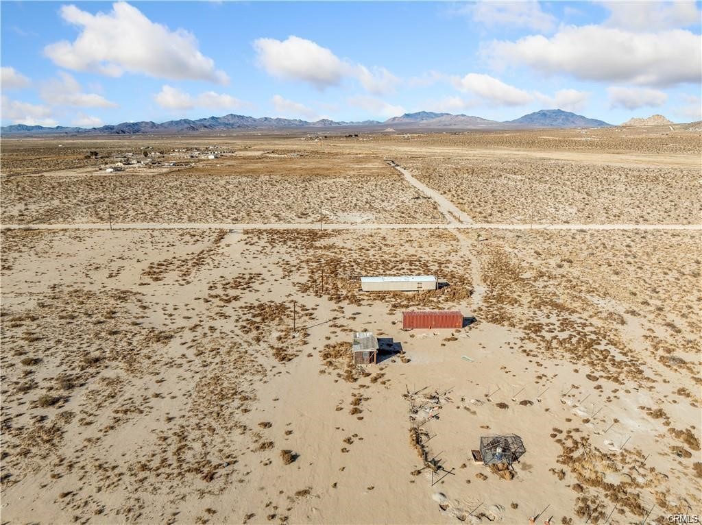 37023 Rabbit Springs Road Lucerne Valley, CA 92356 - Photo 2 of 9 a view of an ocean beach