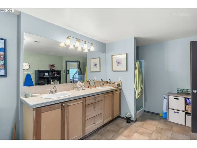 $599,000 | 16455 Southwest Cynthia Street, Beaverton, OR 97007