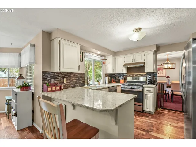 $599,000 | 16455 Southwest Cynthia Street, Beaverton, OR 97007