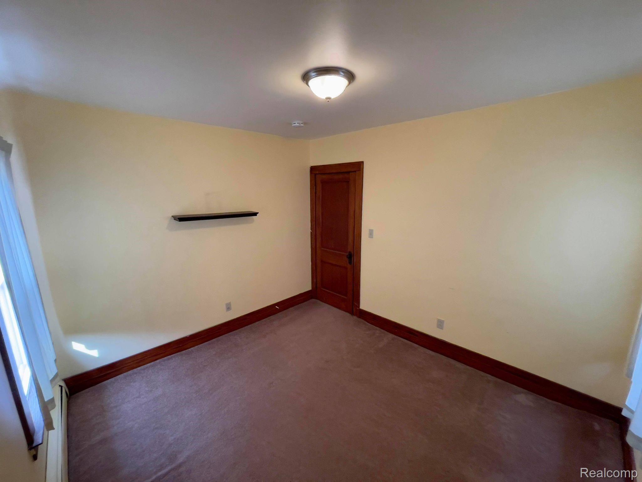 129 Walnut Street River Rouge, MI 48218 - Photo 34 of 45 129 walnut street - river rouge mi (19).jpg