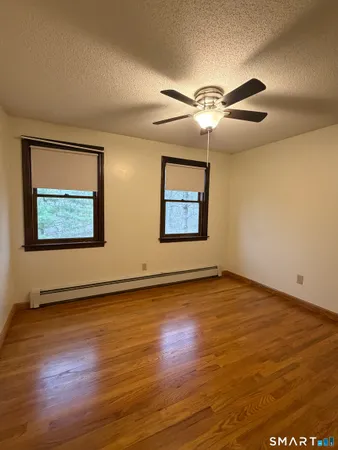$2,000 | 8 Brook Lane, Unit 2, Guilford, CT 06437