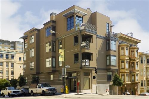 Full floor townhome ideally located on Pine and Jones near Union Square, Nob Hill and Downtown. Four unit building with private keyed elevator access from lobby and garage.
