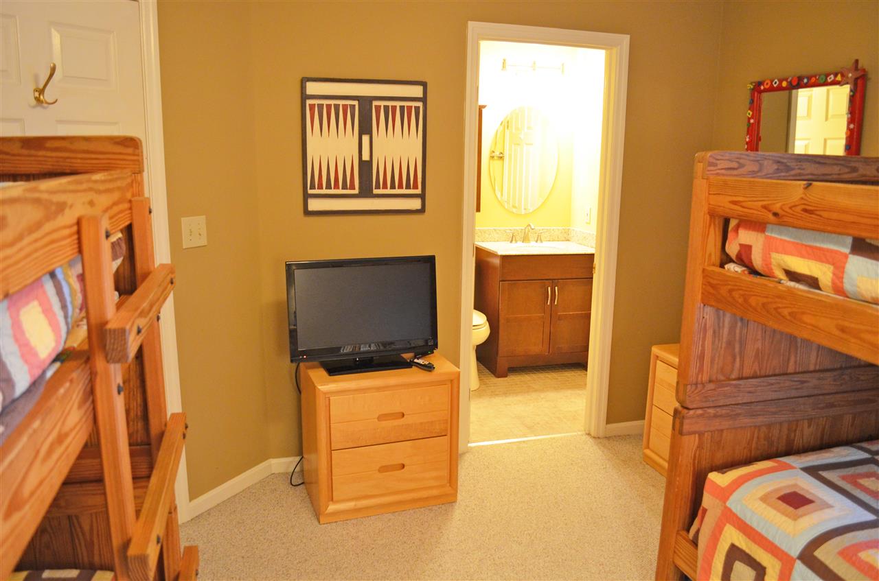 81 White Loop, Unit F203 Ludlow, VT 05149 - Photo 24 of 40 Gallery Image 24