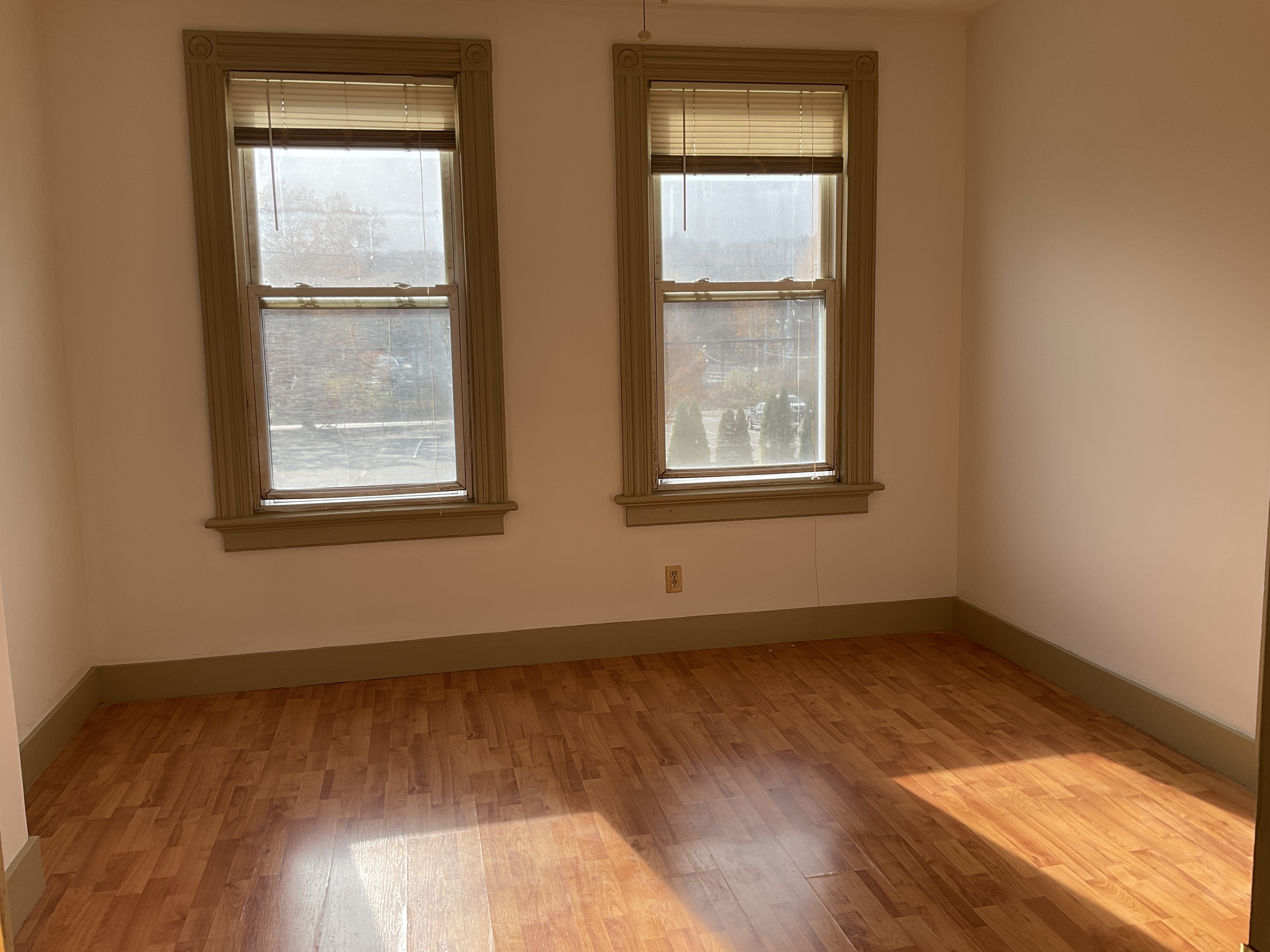 39 Park Avenue Derby, CT 06418 - Photo 4 of 8 an empty room with a window