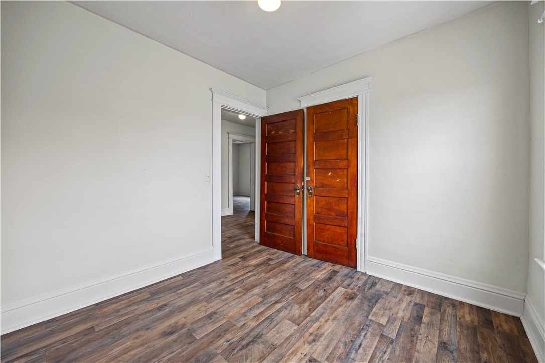 749 Ave D Rochester, NY 14621 - Photo 20 of 25