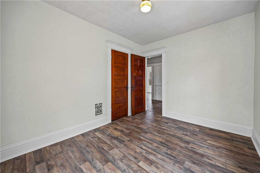 749 Ave D Rochester, NY 14621 - Photo 22 of 25