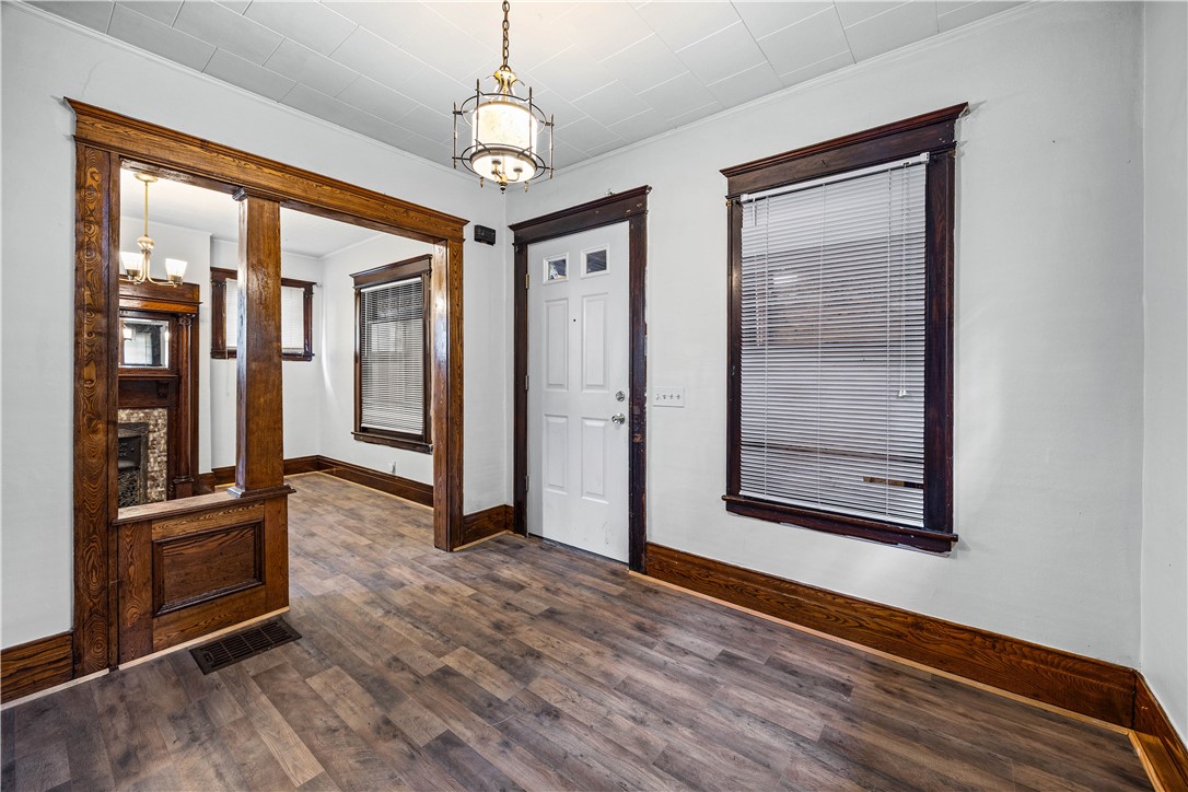 749 Ave D Rochester, NY 14621 - Photo 3 of 25