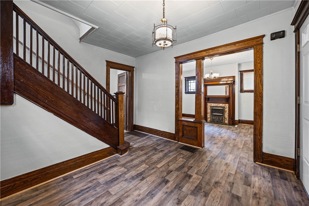 749 Ave D Rochester, NY 14621 - Photo 4 of 25