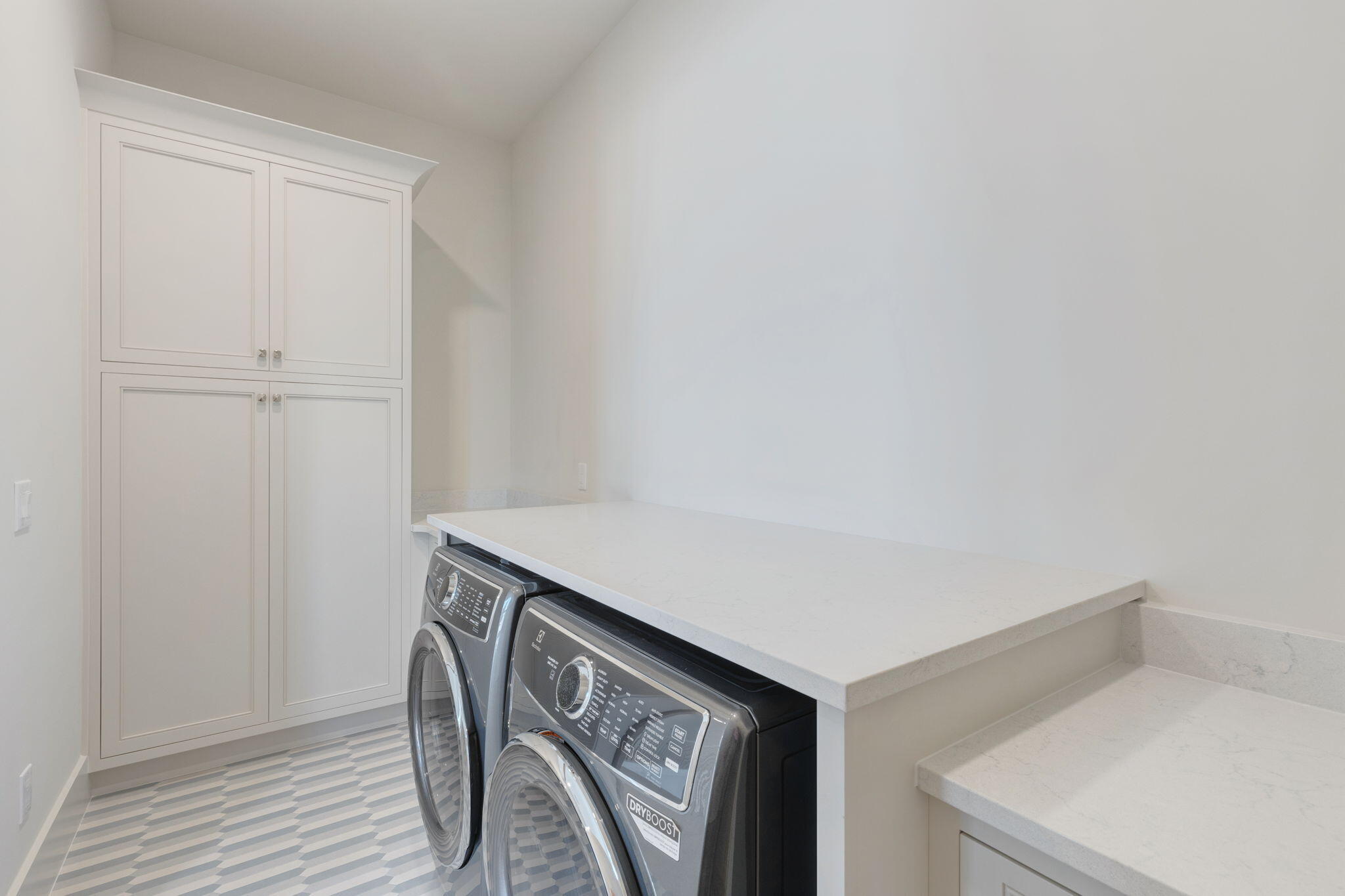 31 Norman Ct Inlet Beach Inlet Beach, FL 32461 - Photo 63 of 104 a utility room with washer and dryer