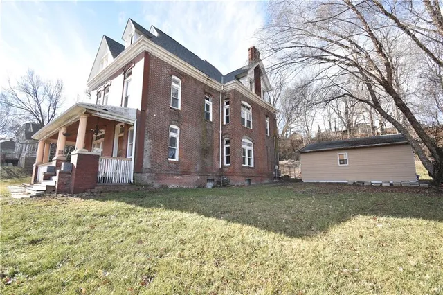 $199,500 | 1308 North 11th Street, St. Joseph, MO 64501