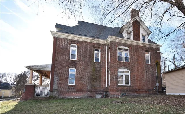 $199,500 | 1308 North 11th Street, St. Joseph, MO 64501