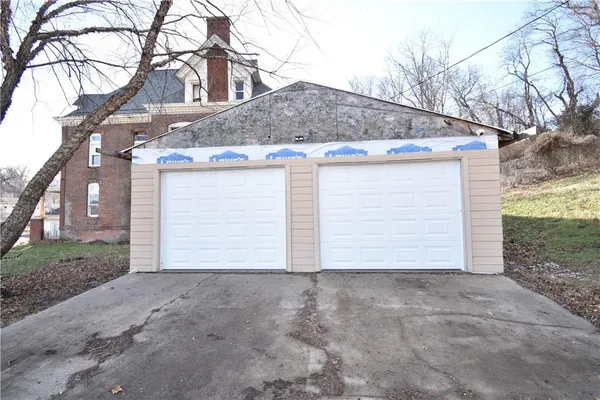 $189,000 | 1308 North 11th Street, St. Joseph, MO 64501